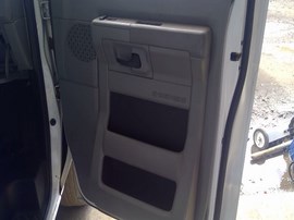 2014 FORD E250 CARGO VAN, WHITE, 5.4L, 2WD, AT.   F25201